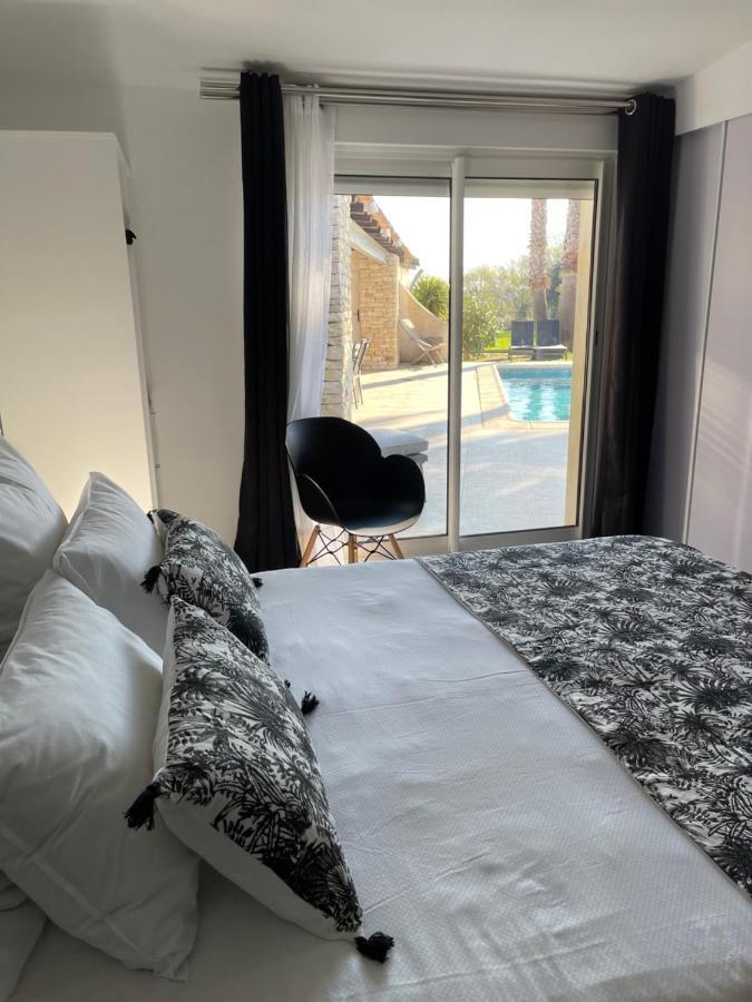 La Villa Mediterranee Wellness Spa Piscine Saint-Drezery Exteriör bild